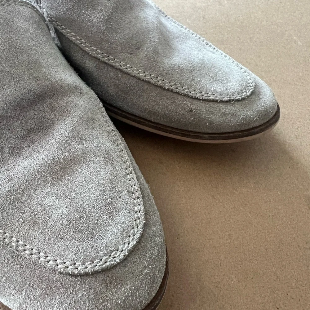 Dolce Vita Women’s Suede Loafers Slip on Taupe size 9